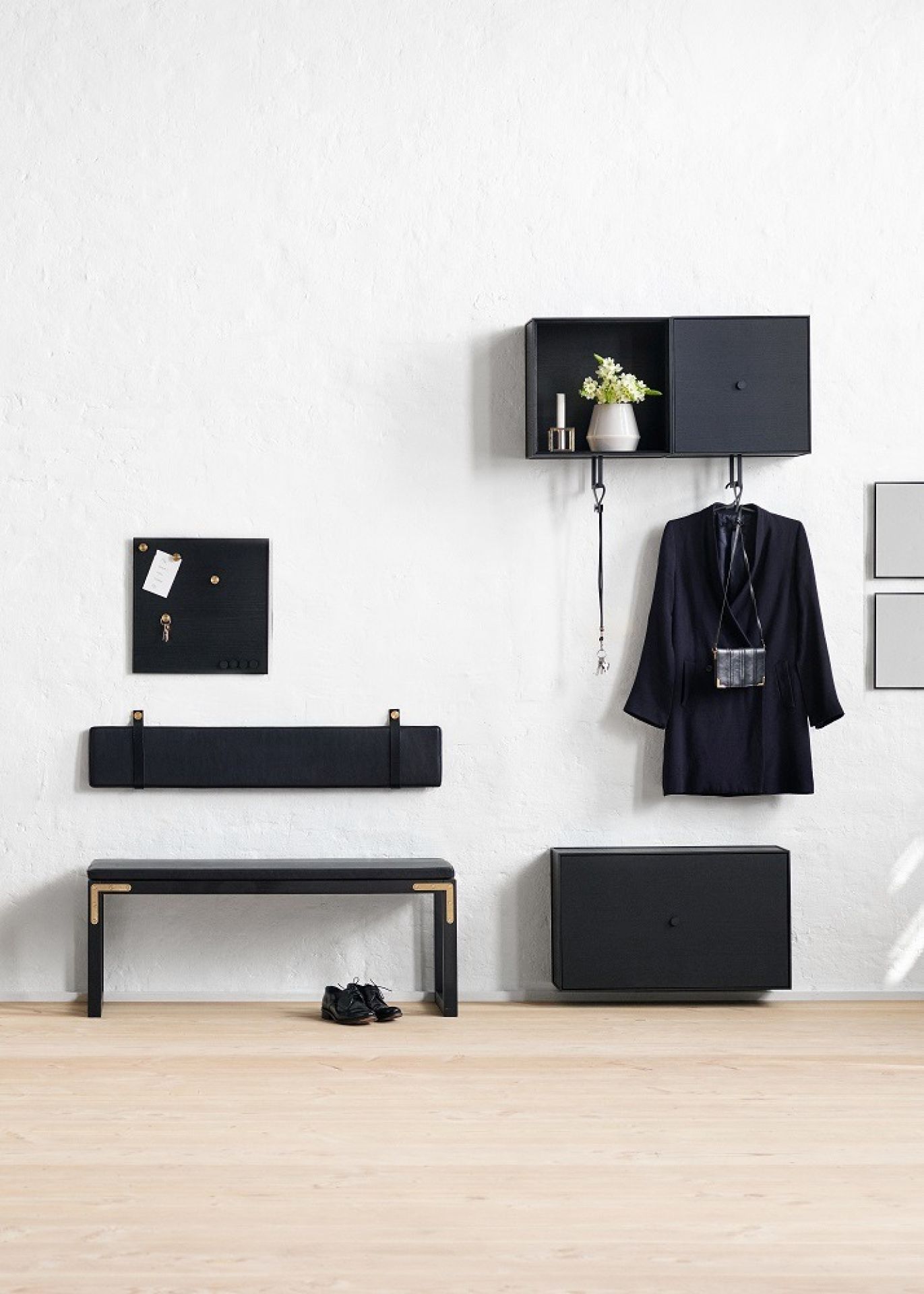  Frame Shoe Cabinet Audo
