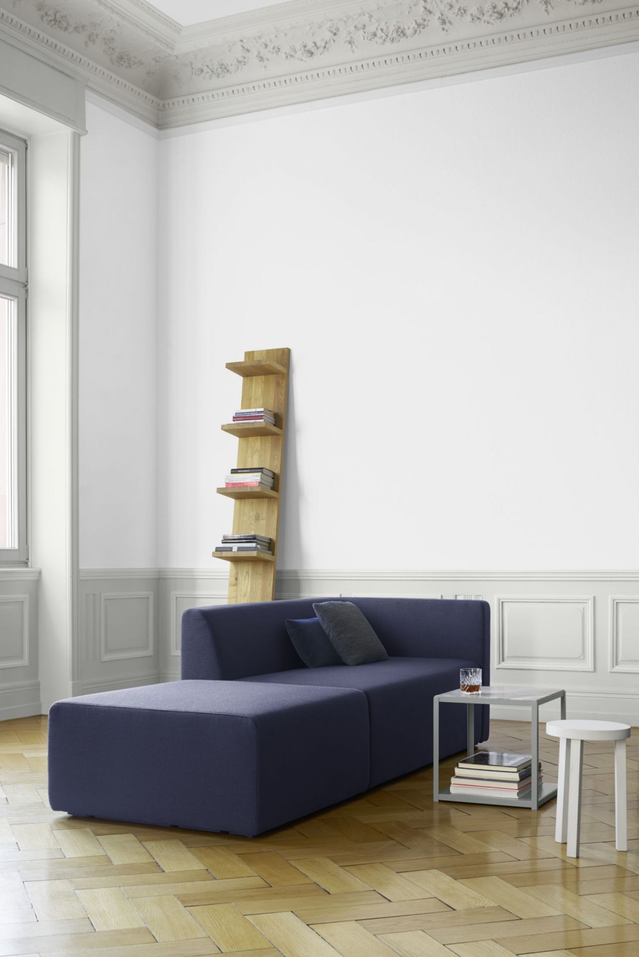 SH01 Mate Shelf Oak e15