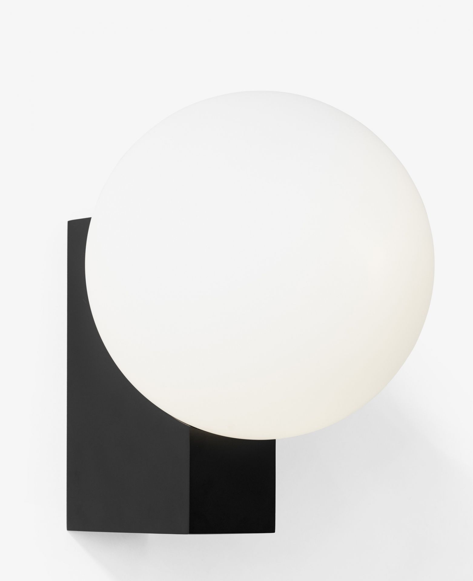 Journey SHY2 Wall Lamp AndTradition