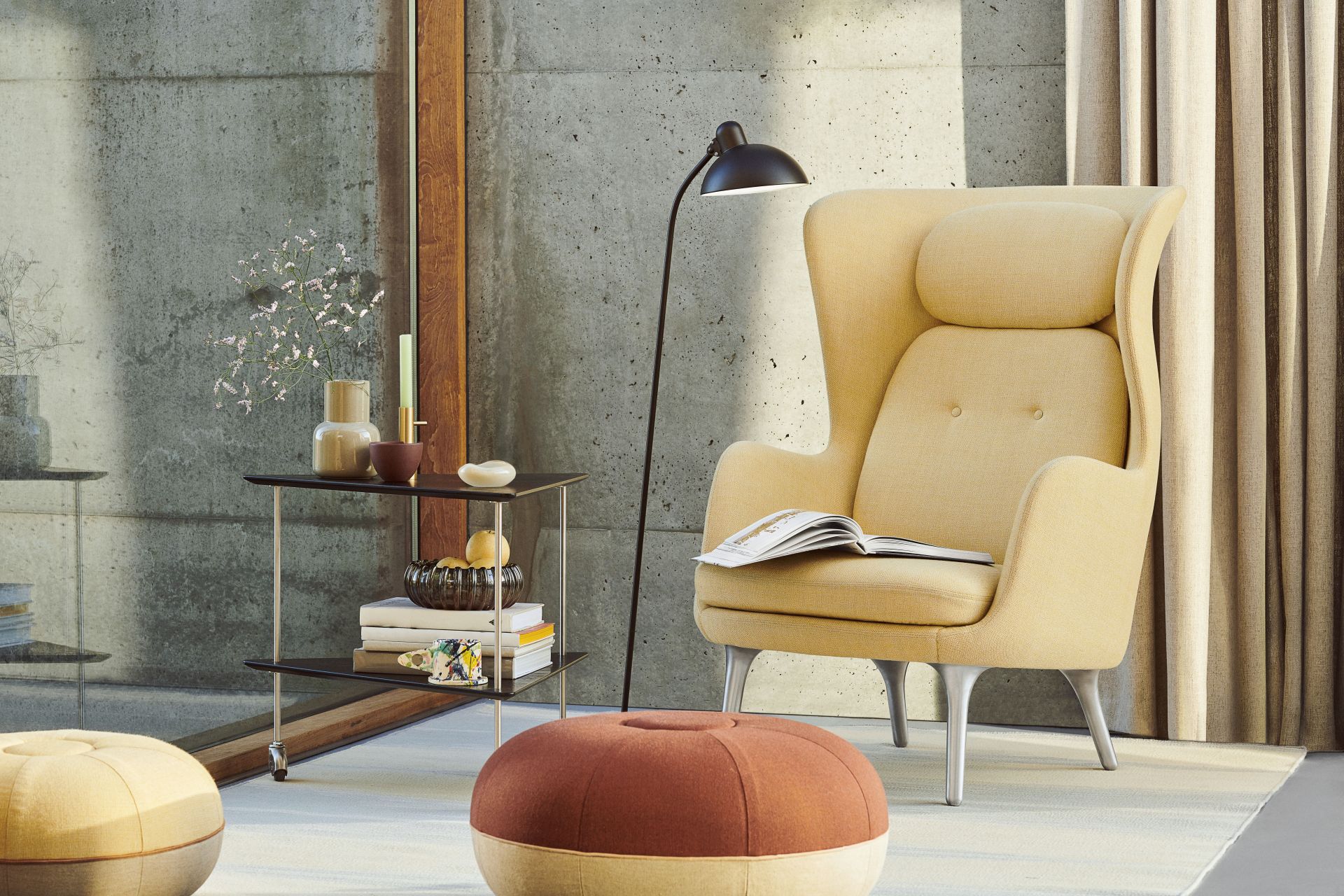 Ro Armchair Wood Fritz Hansen