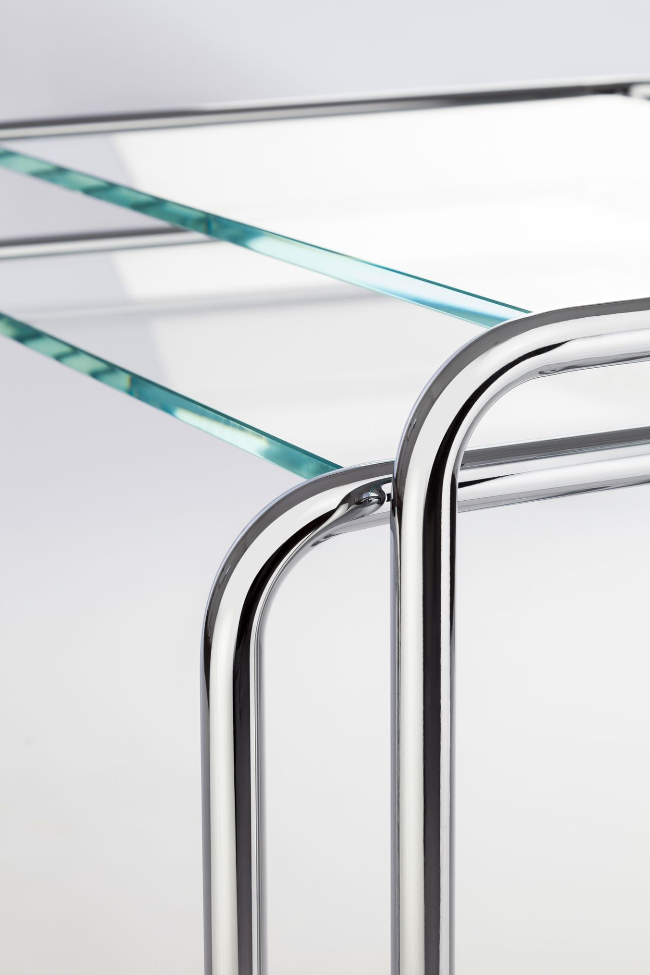 B 97 b Side table Thonet