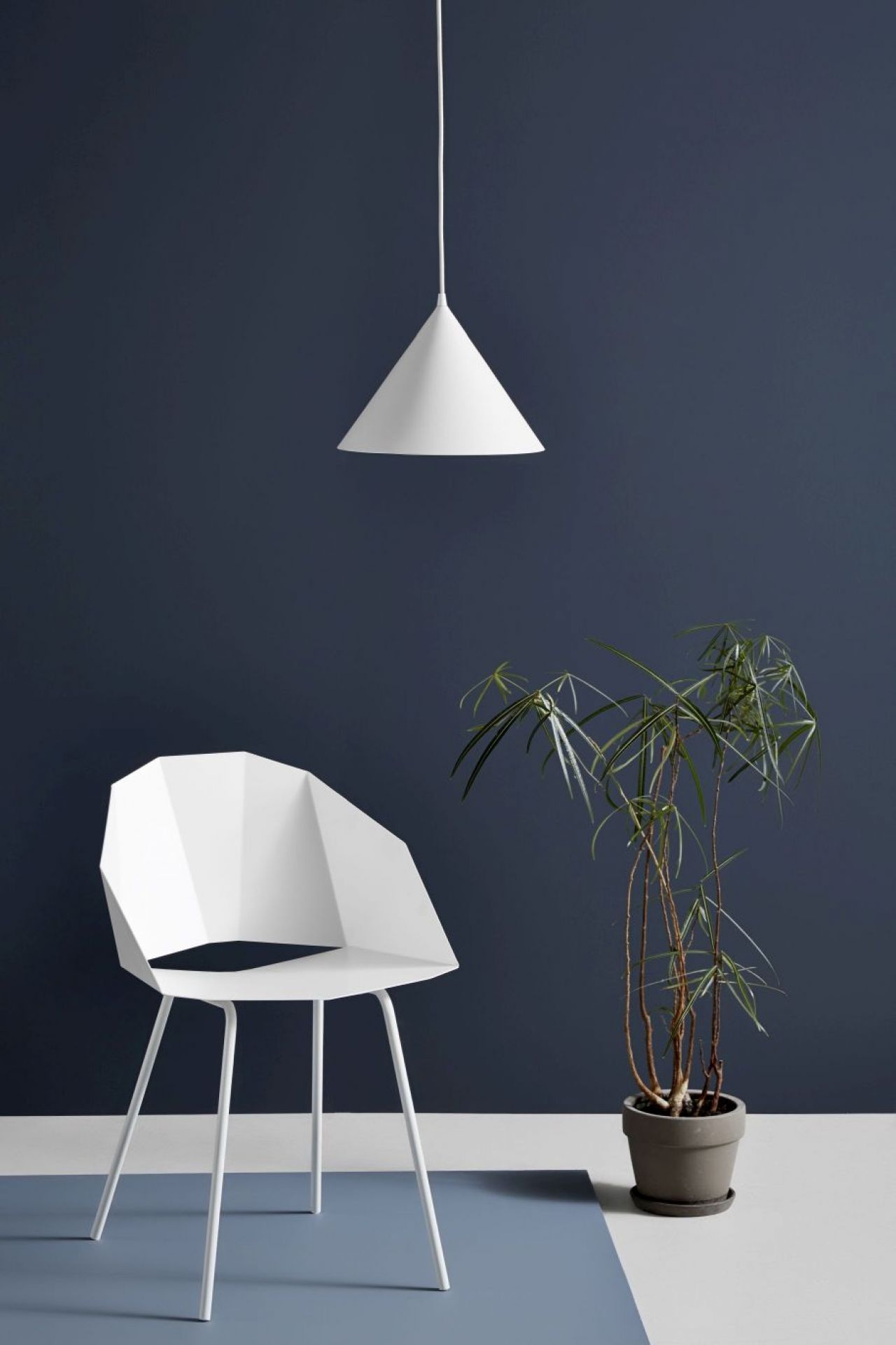 Annular Pendant Woud