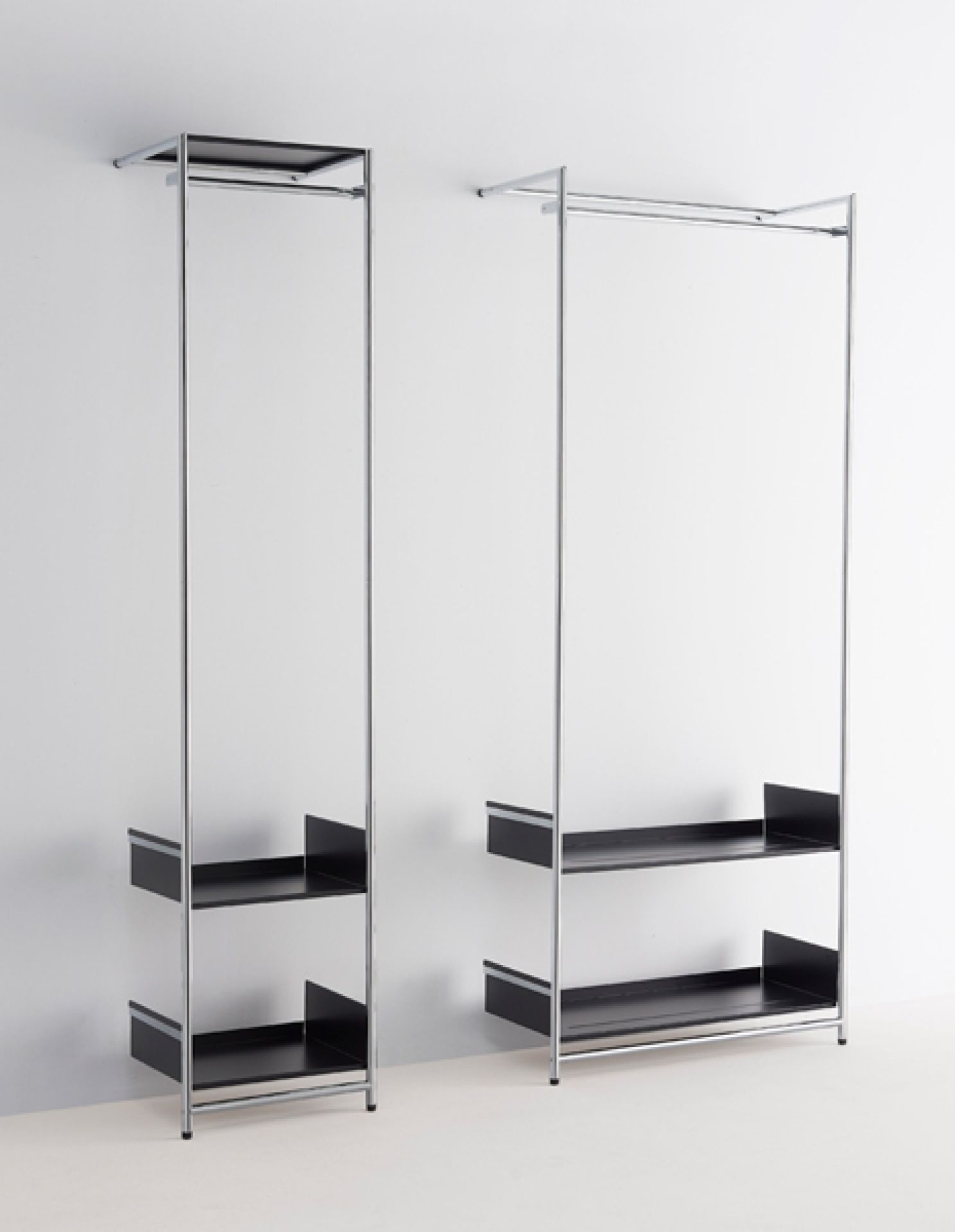 Comba S Leaning wardrobe Mox