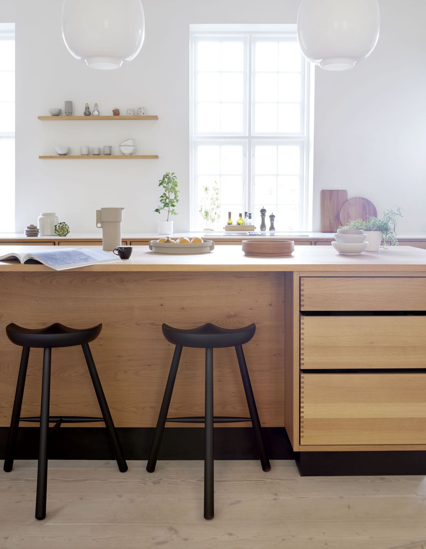 Shoemaker Chair™ No. 68 Oak oiled Form & Refine