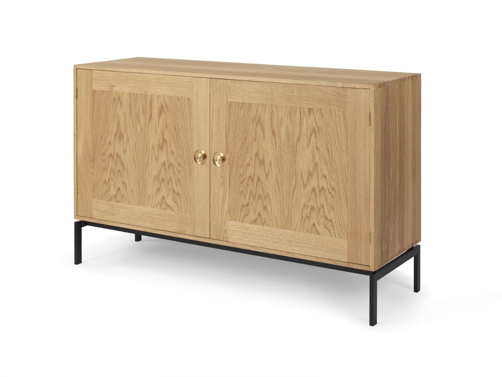 FK63 Bookshelf System Horizontal Depth 36 cm with Doors & Legs Carl Hansen & Søn