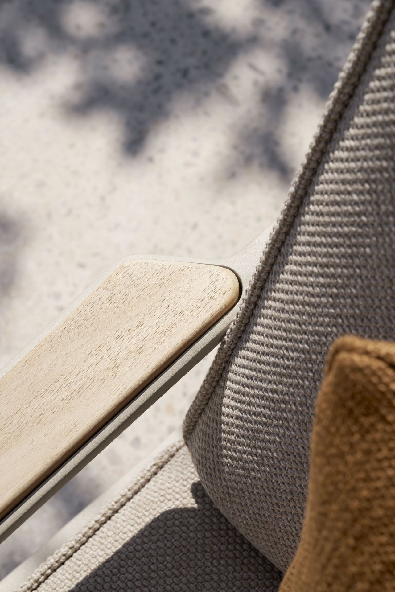 Open-Air Outdoor Lounge Chair Vipp