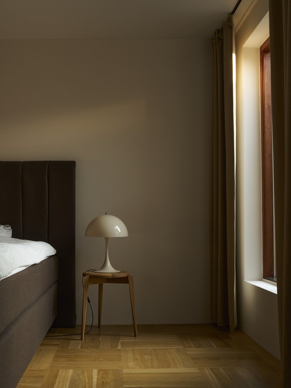 Panthella 320 Table V2 table lamp Louis Poulsen