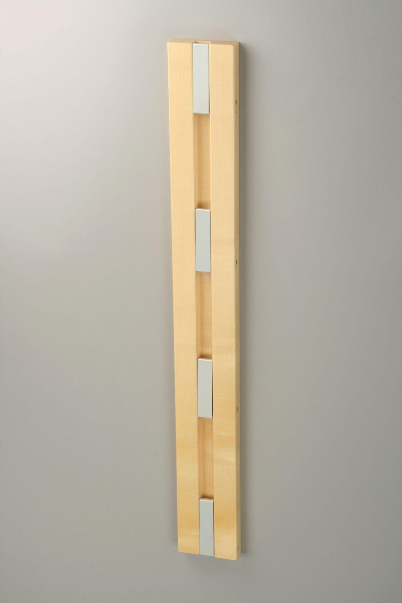 Knax Coat rack wall mounted vertical 4 hooks Loca Maple grey