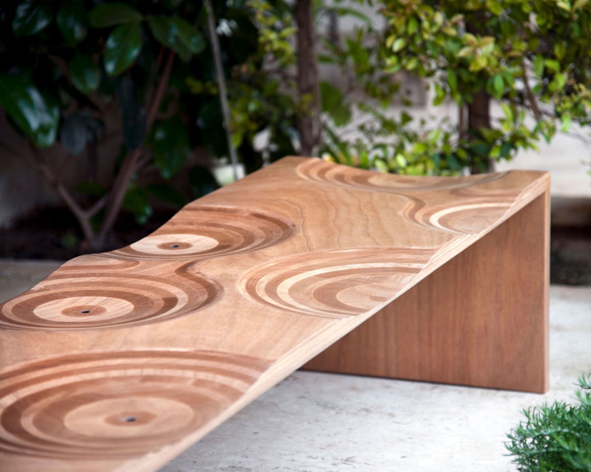 Ripples Outdoor Bench Casamania Horm