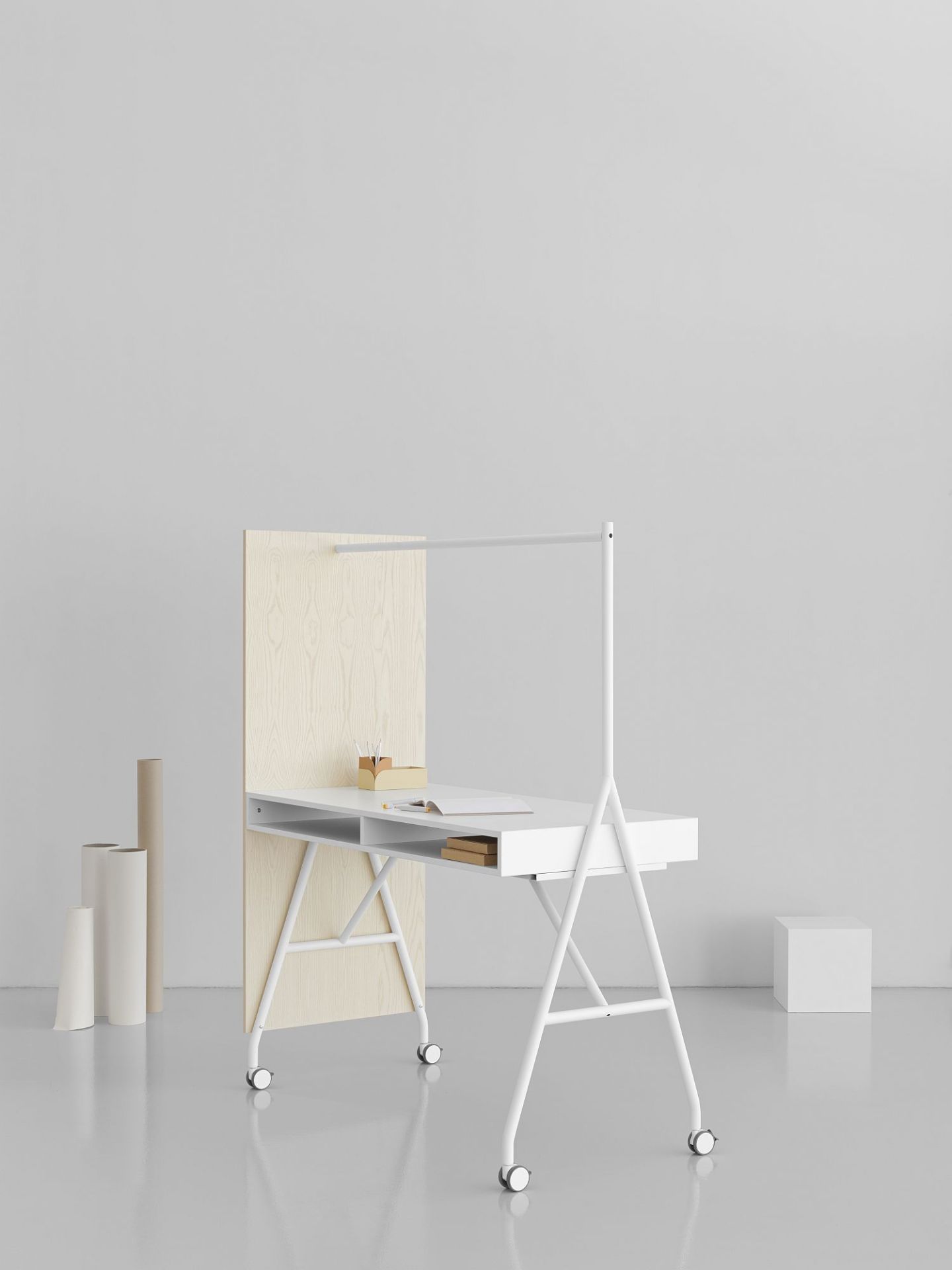 Hangout High Desk high table Mizetto QUICK SHIP
