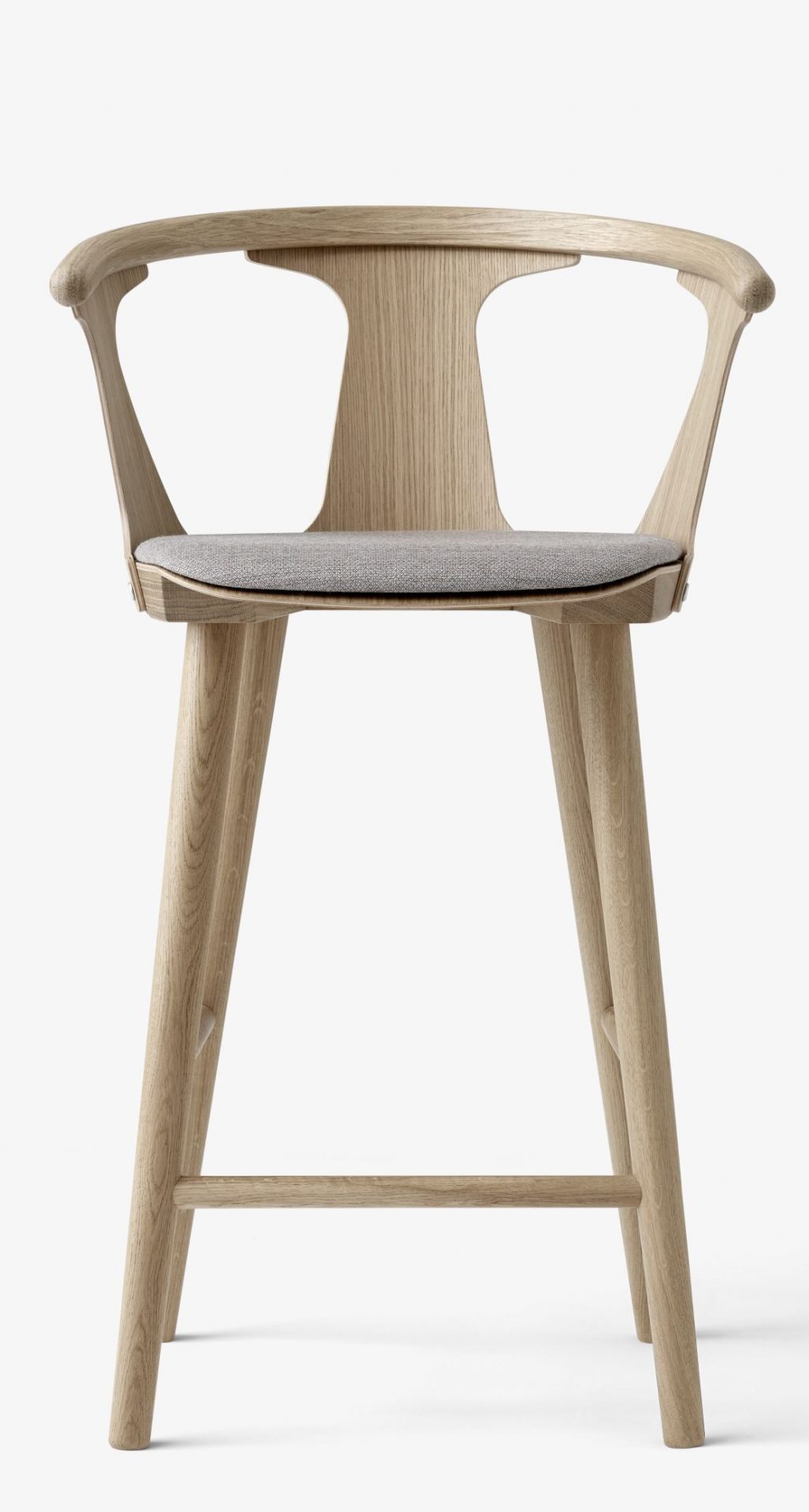 In Between Barstool Barstool SK10 with Seat cushion AndTradition
