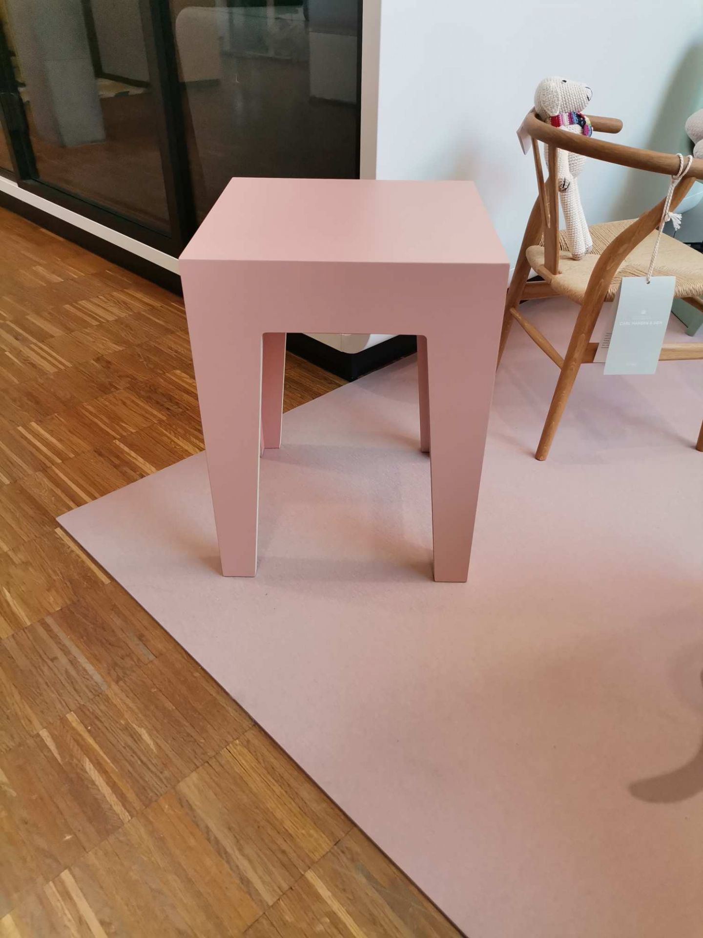 HENRIK stool ZARTROSA The whole life EXHIBITION PIECE