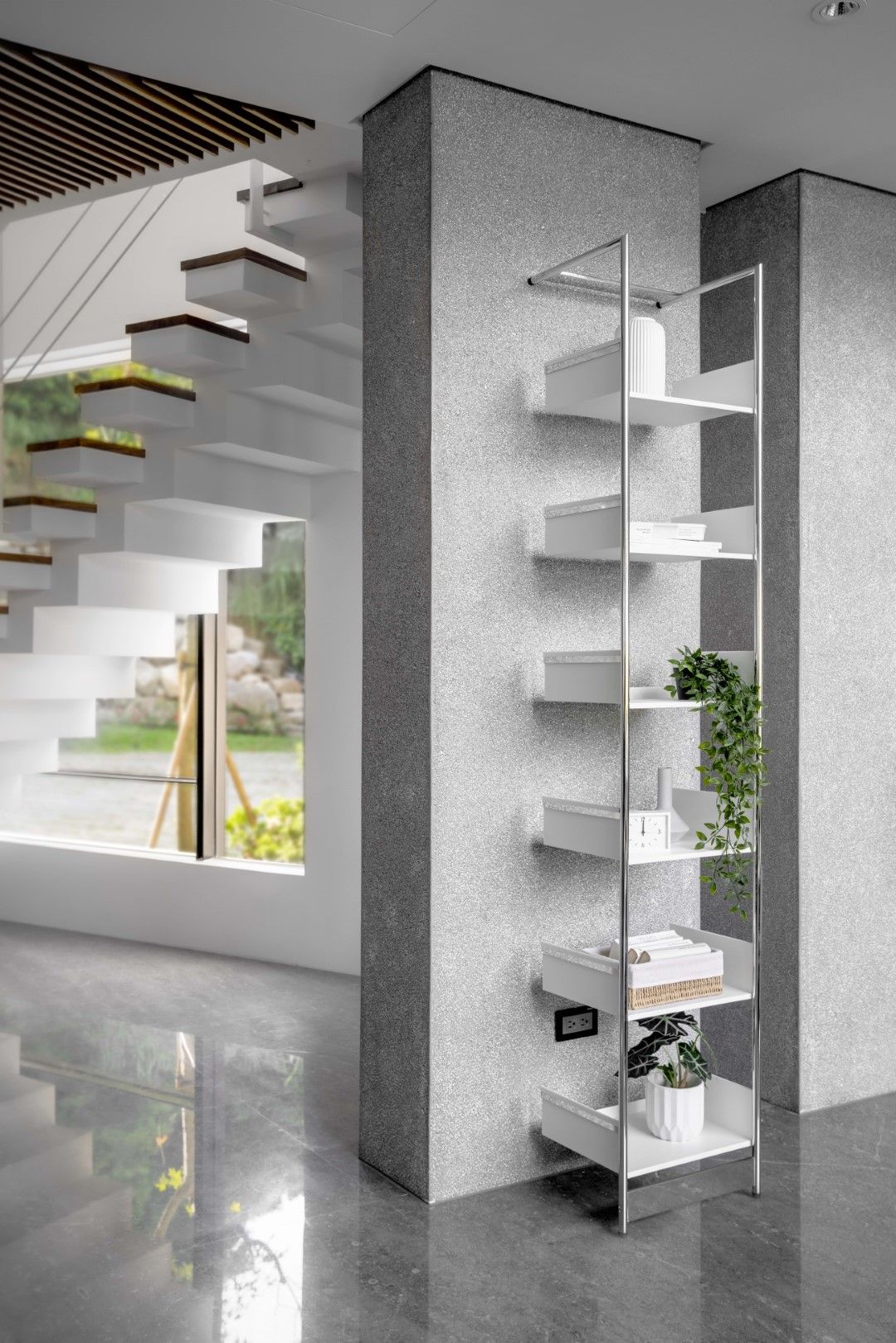 Pool 220 Leaning Shelf Mox