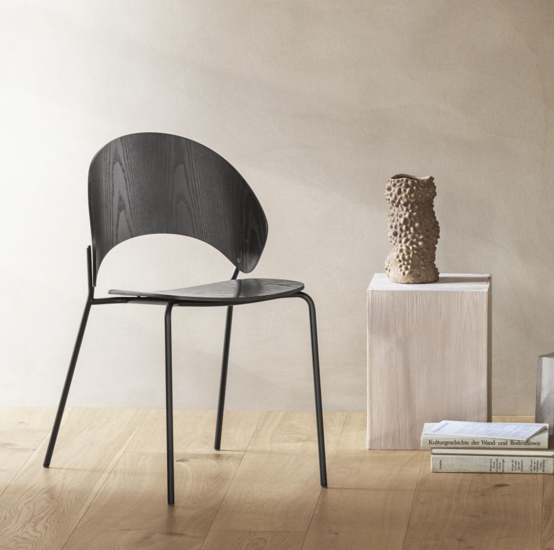 Dosina chair ash veneer black Eva Solo Dosina chair ash veneer black Eva Solo