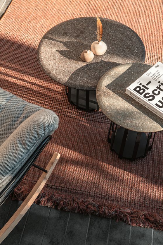 BC 09 Basket Outdoor Couch/ Side Table Janua