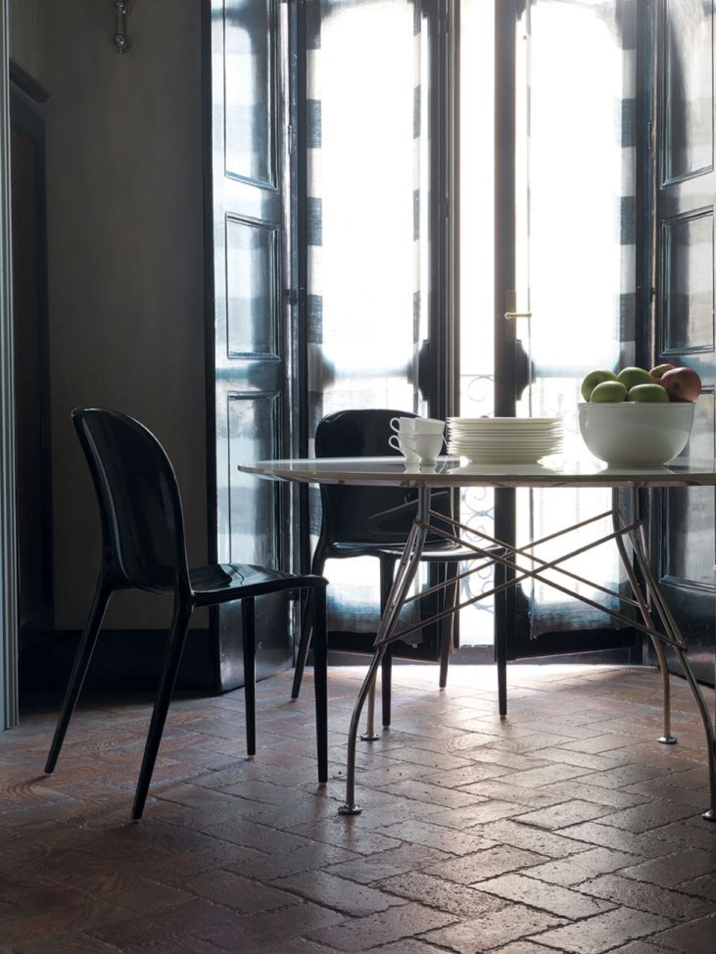 Glossy Table Marbled Stoneware Kartell