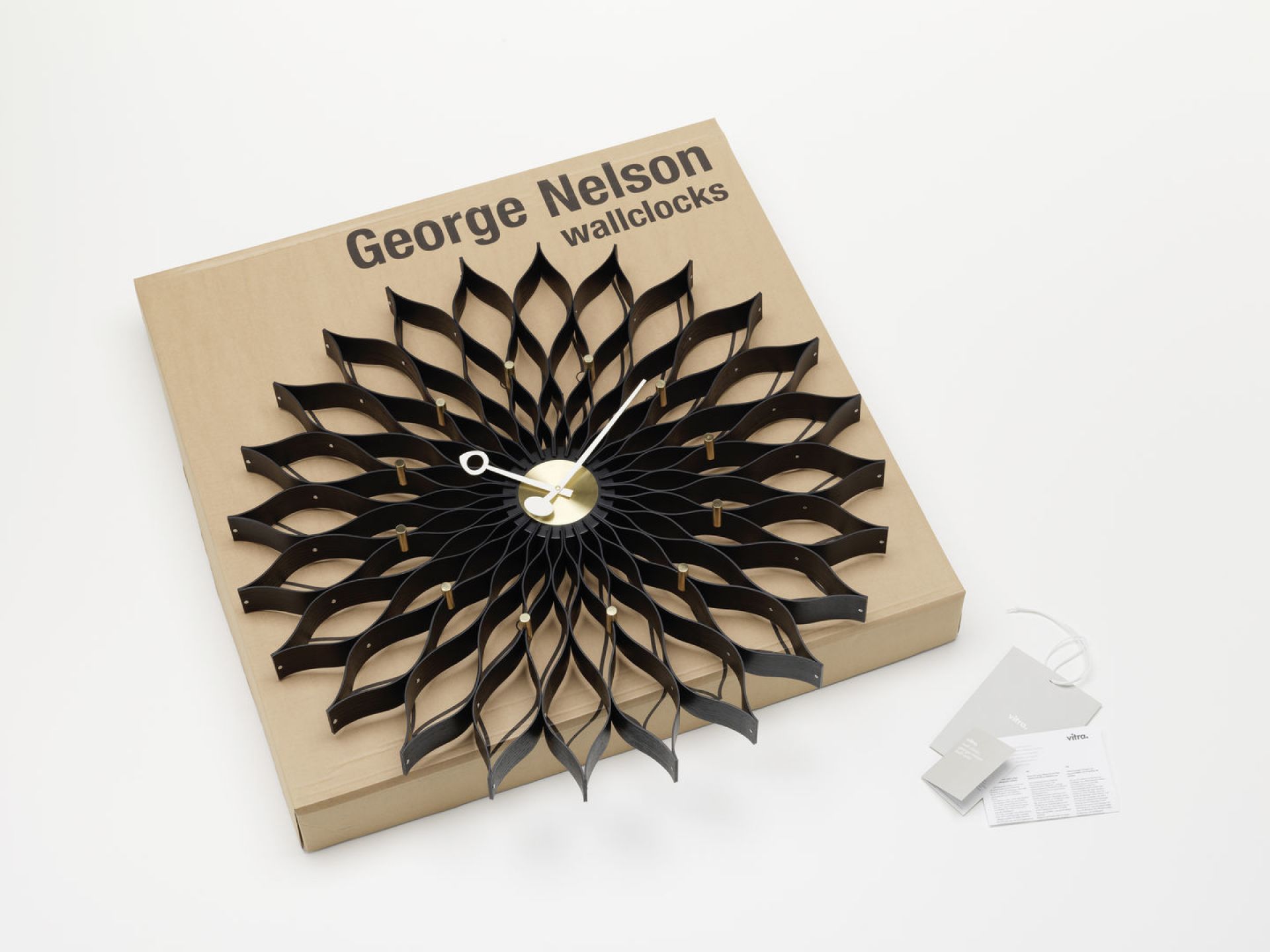 Sunflower Clock Wall Clock Vitra Ash black / brass