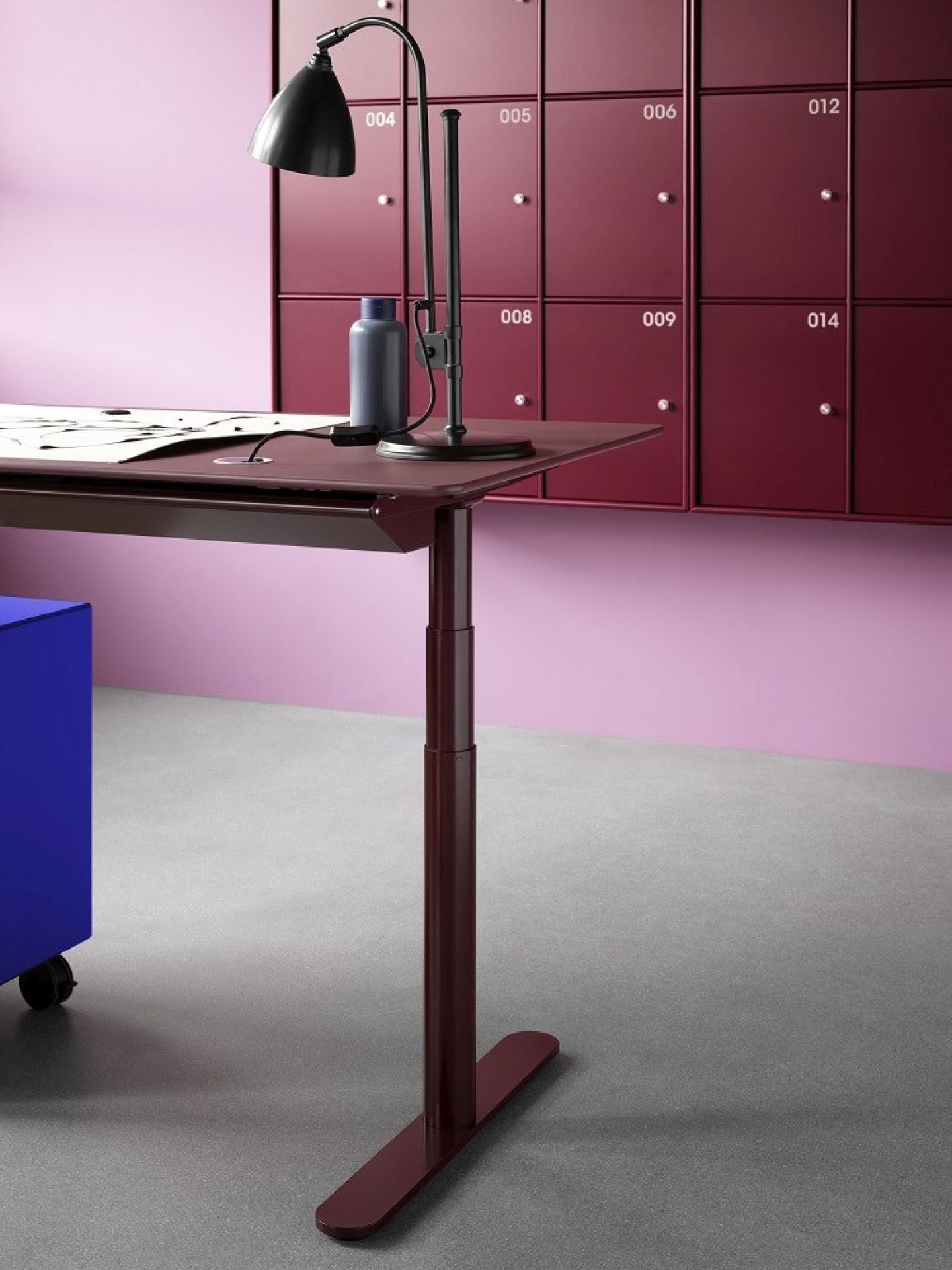 HiLow 2 Electrically height-adjustable Table / Work table Montana