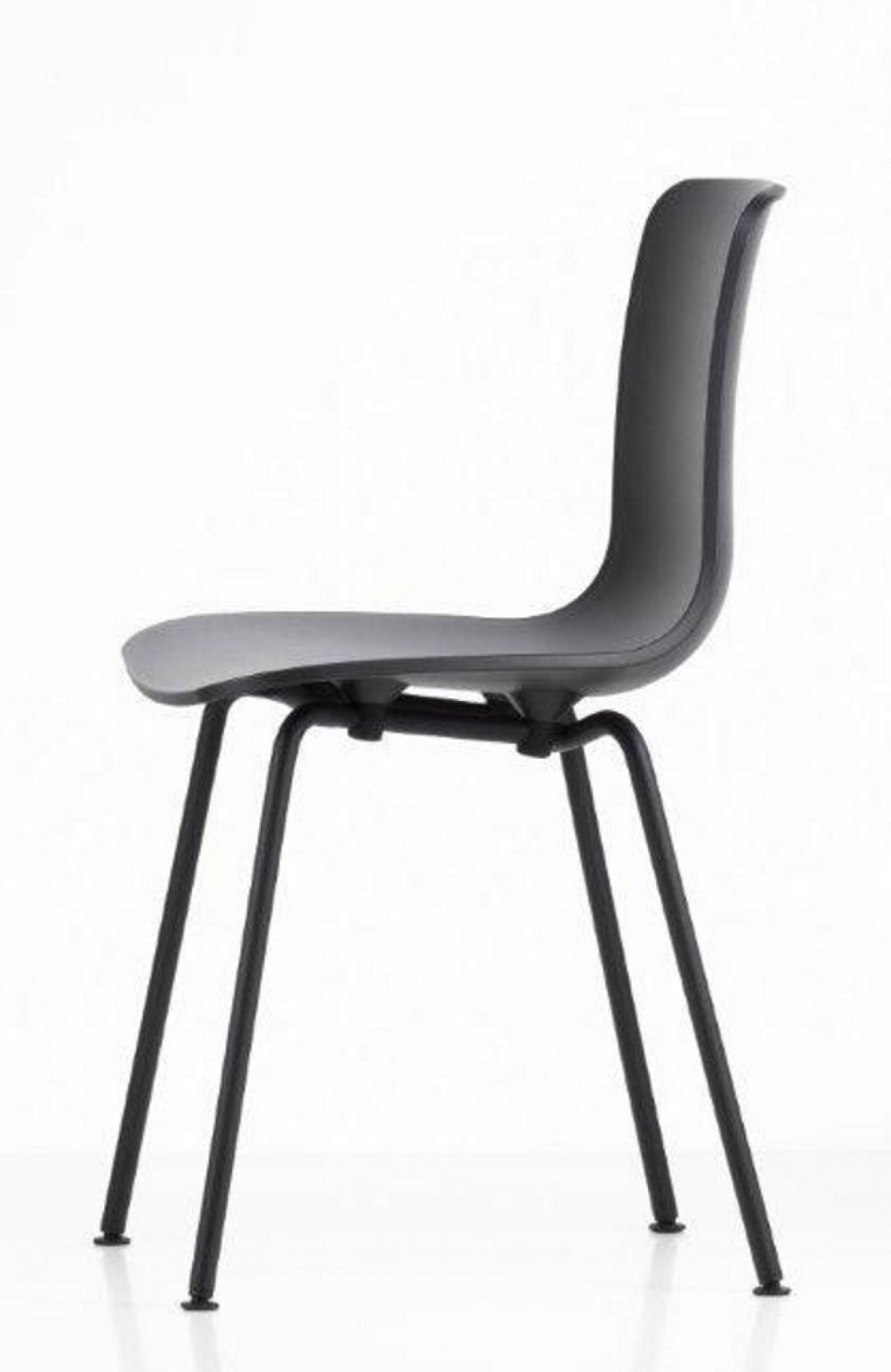 Hal Ply Tube Chair Vitra