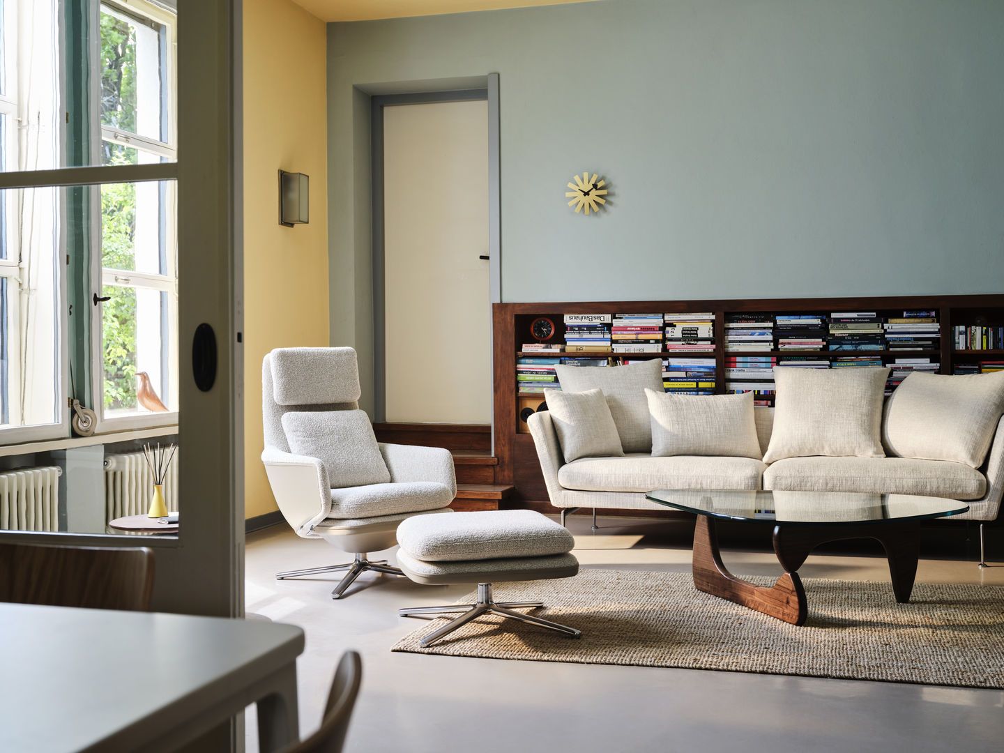 Noguchi Coffee Table Maple Vitra
