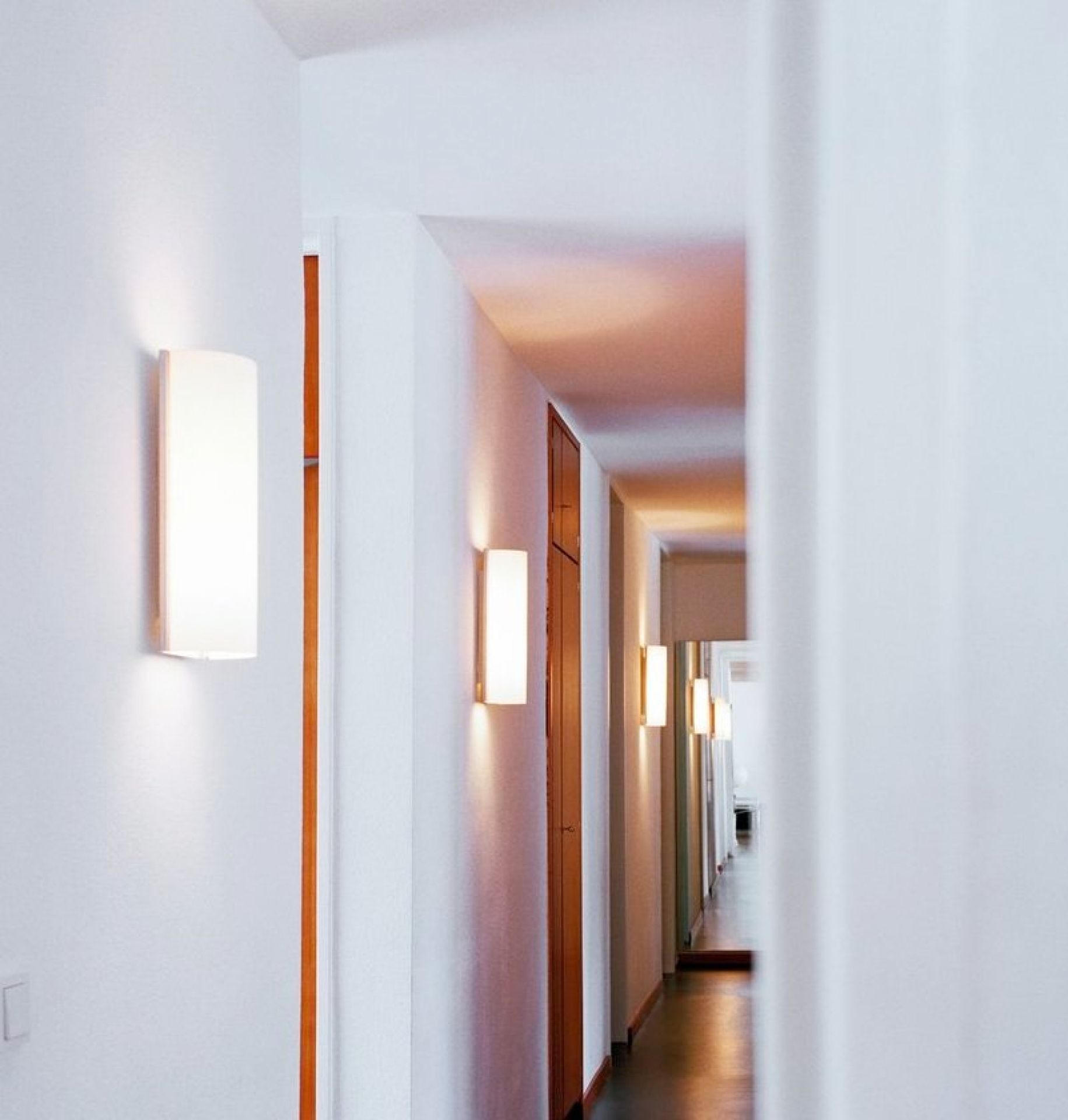 Club Wall lamp Serien Lighting