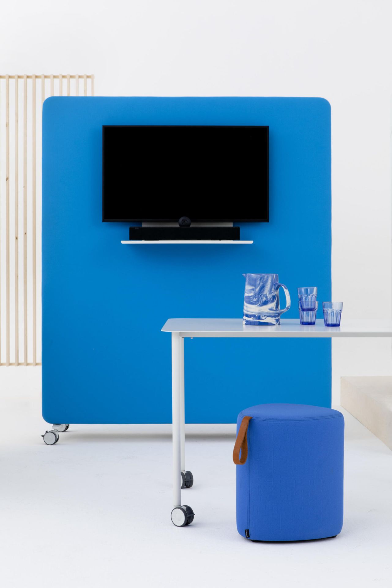 Pillow Space acoustic / room divider Cascando
