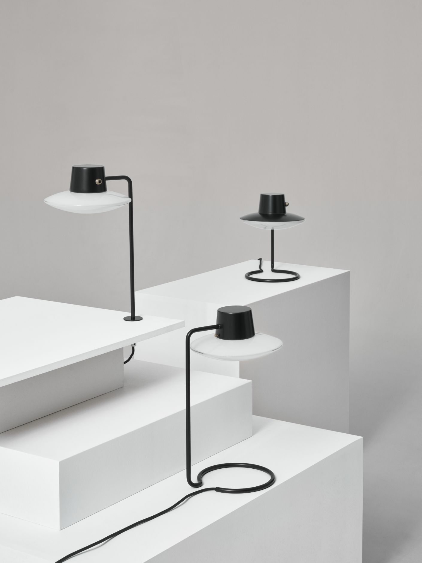 AJ Oxford 280 Table Lamp Louis Poulsen