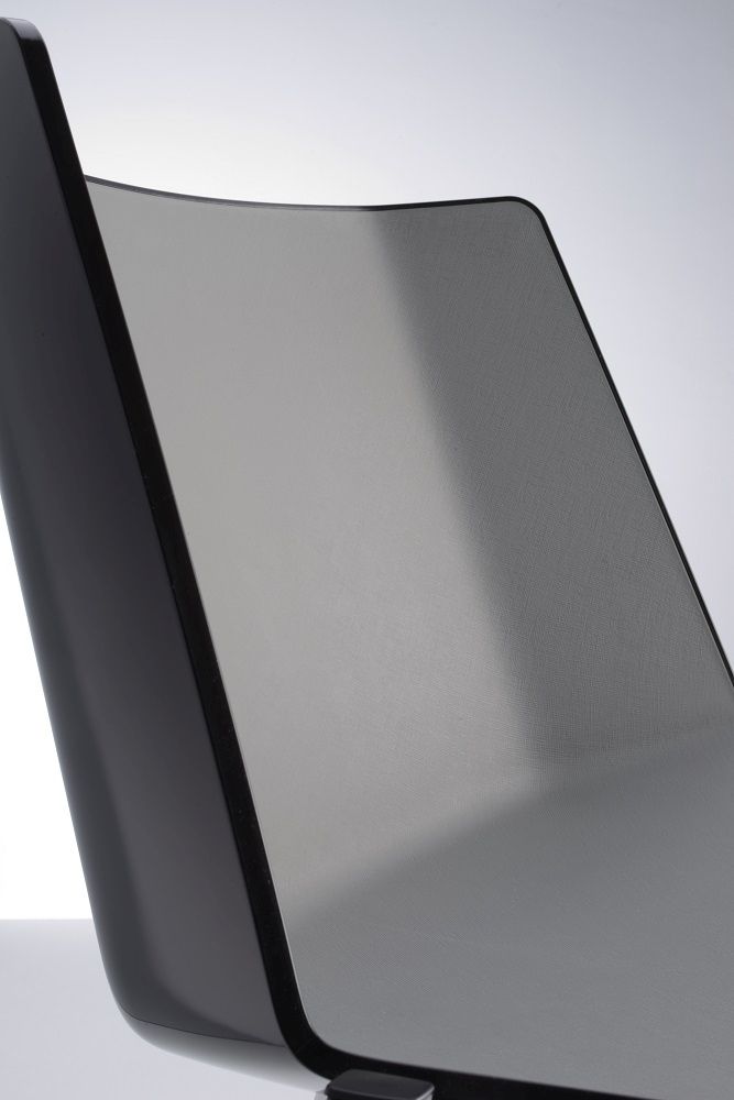 AÏKU Chair 4 Metal Legs Black MDF Italia