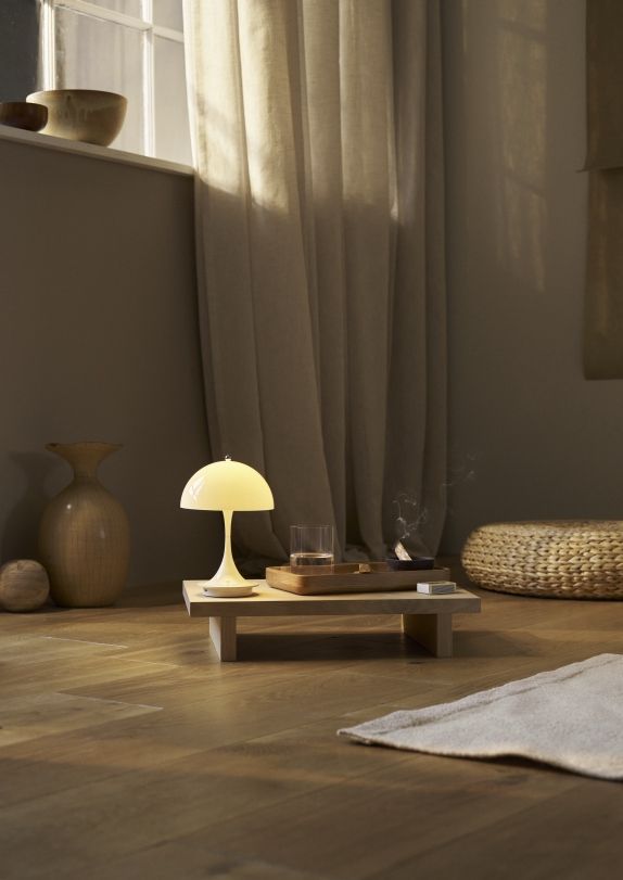 Panthella 160 Portable V3 rechargeable LED table lamp Indoor/Outdoor Louis Poulsen 