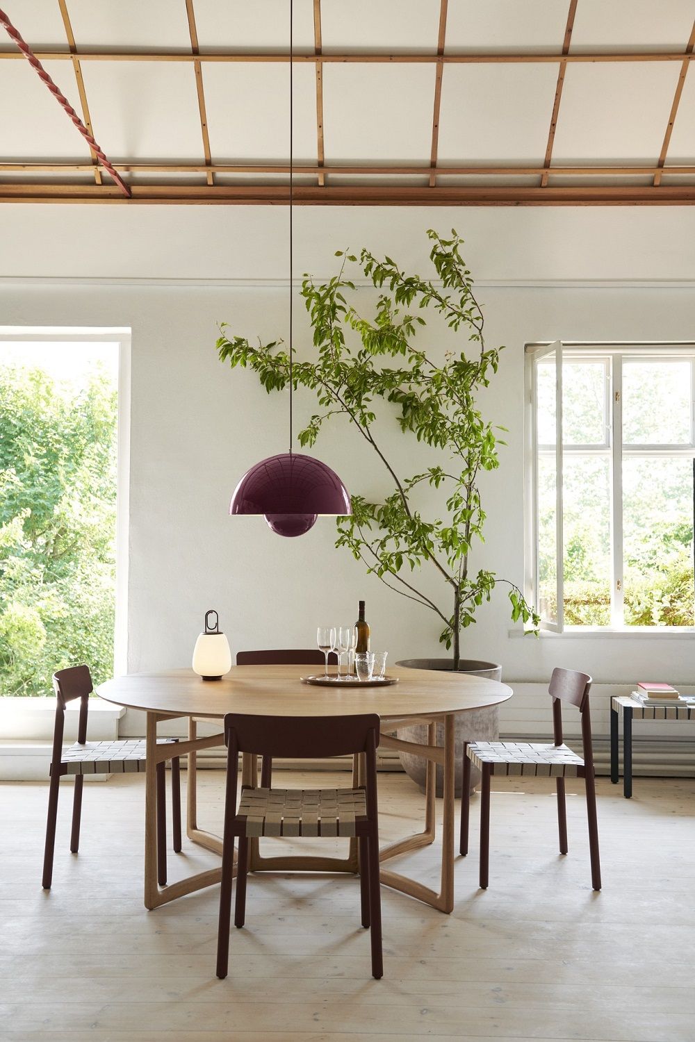 Drop Leaf HM6 Table Dining Table AndTradition