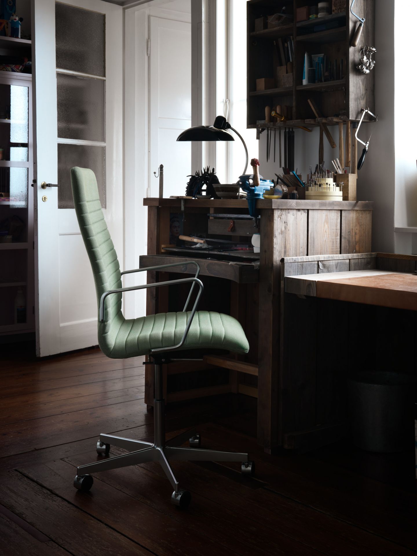 6631 T Luxus Table lamp KAISER idell Fritz Hansen white