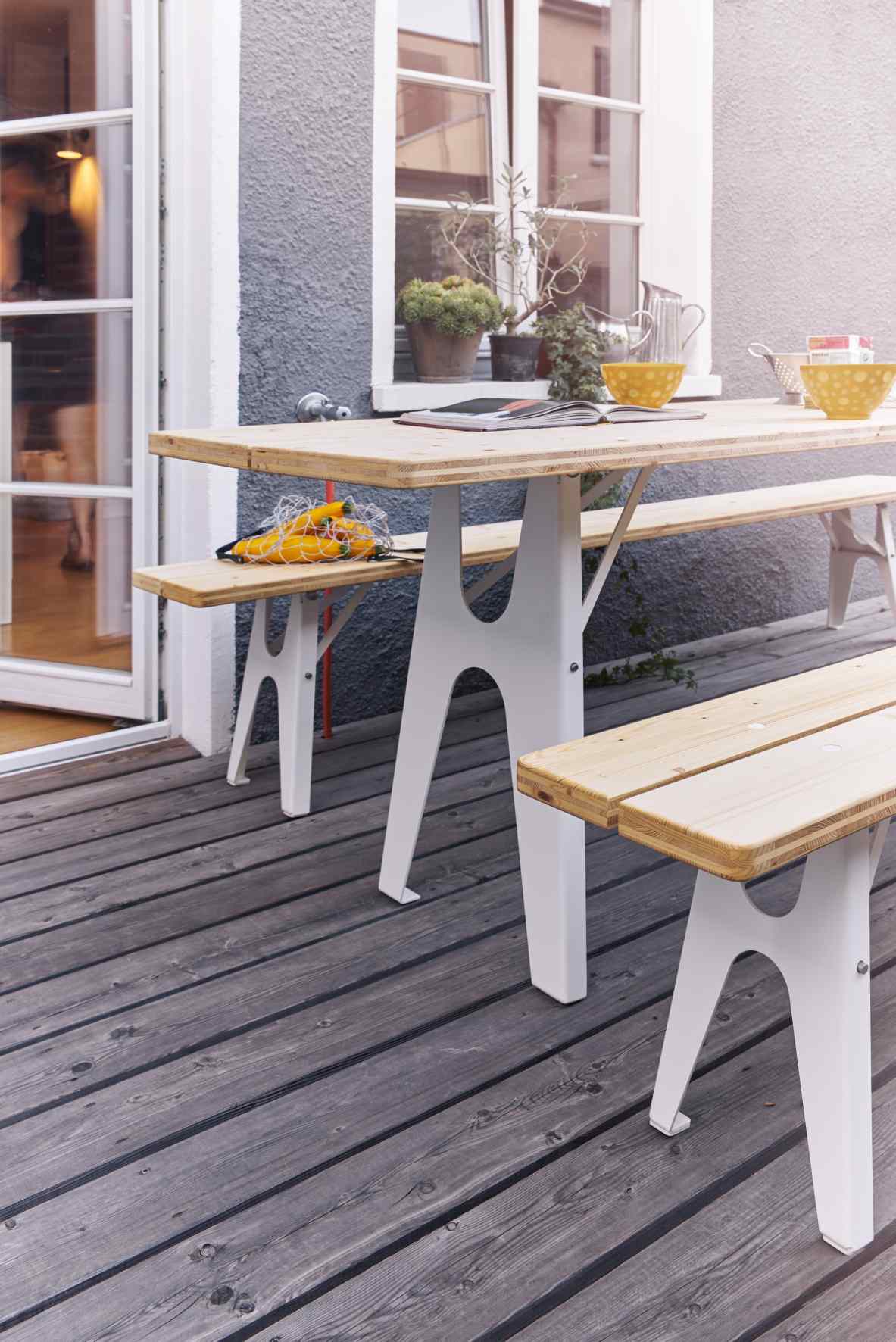 Ludwig Table Richard Lampert