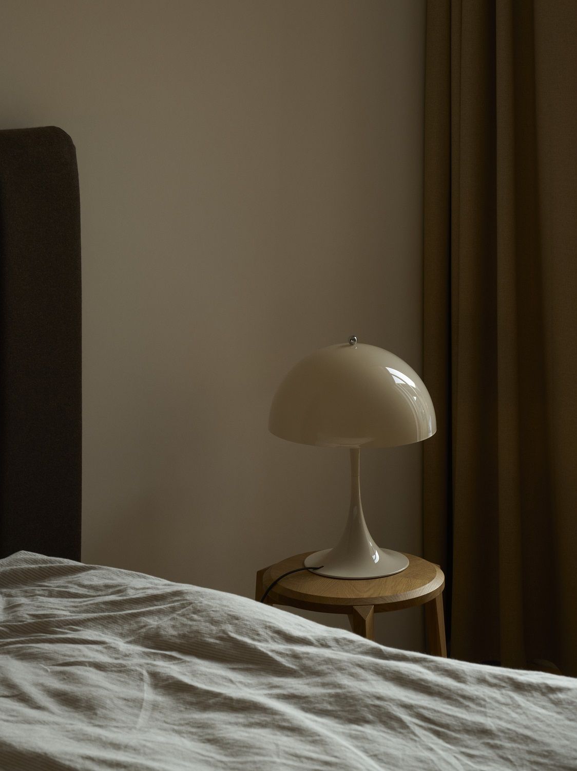 Panthella 320 Table V2 table lamp Louis Poulsen