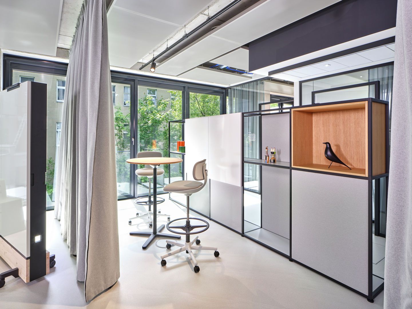 Rookie High office swivel chair Vitra
