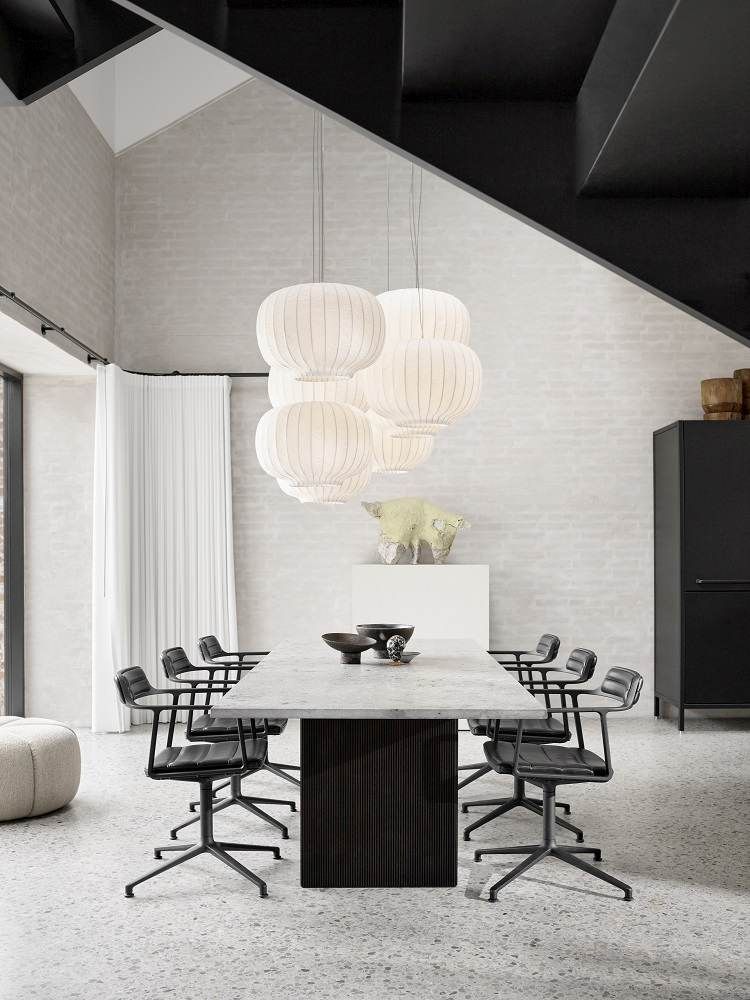 Cabin Square Table Vipp dining table