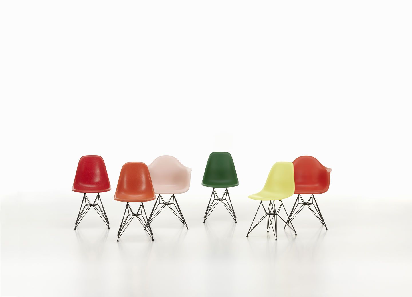Eames Fibreglass Chair DSR Chair Vitra