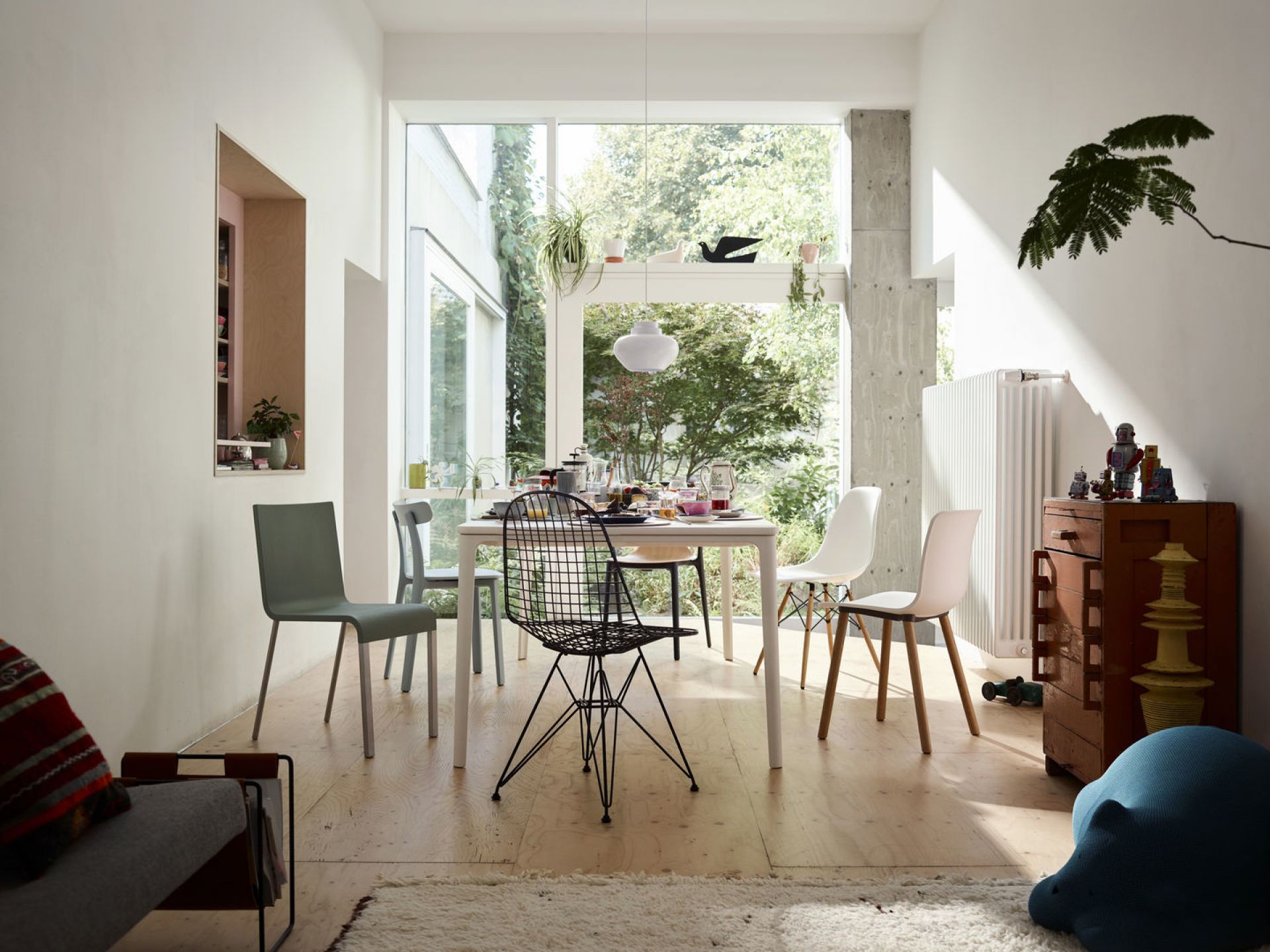 DKR Wire Chair chair unupholstered Vitra