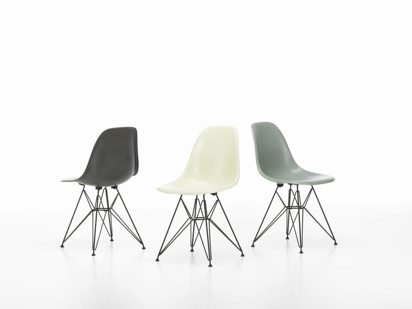 Eames Fibreglass Chair DSR Chair Vitra
