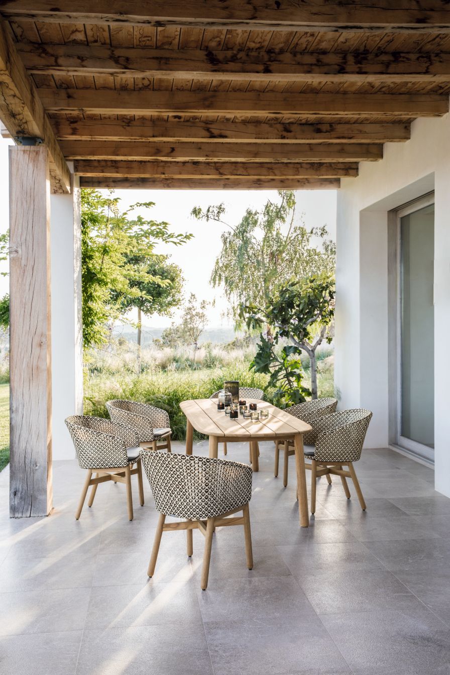 Mbrace Dining Table Length 200cm Dedon