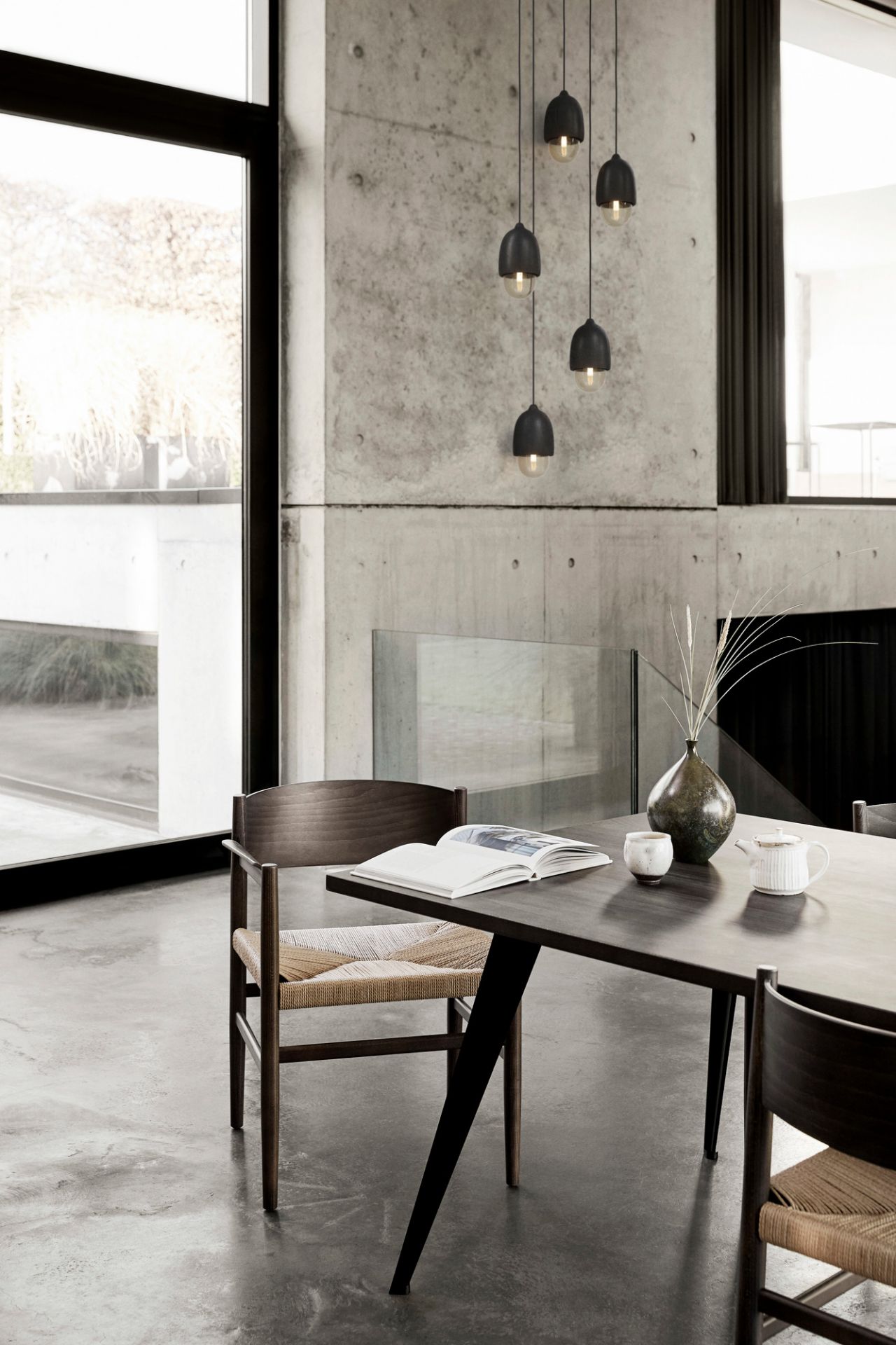 Nestor armchair Mater