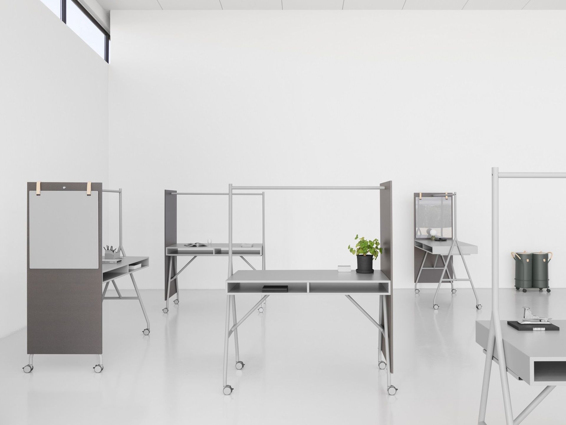 Hangout High Desk high table Mizetto QUICK SHIP