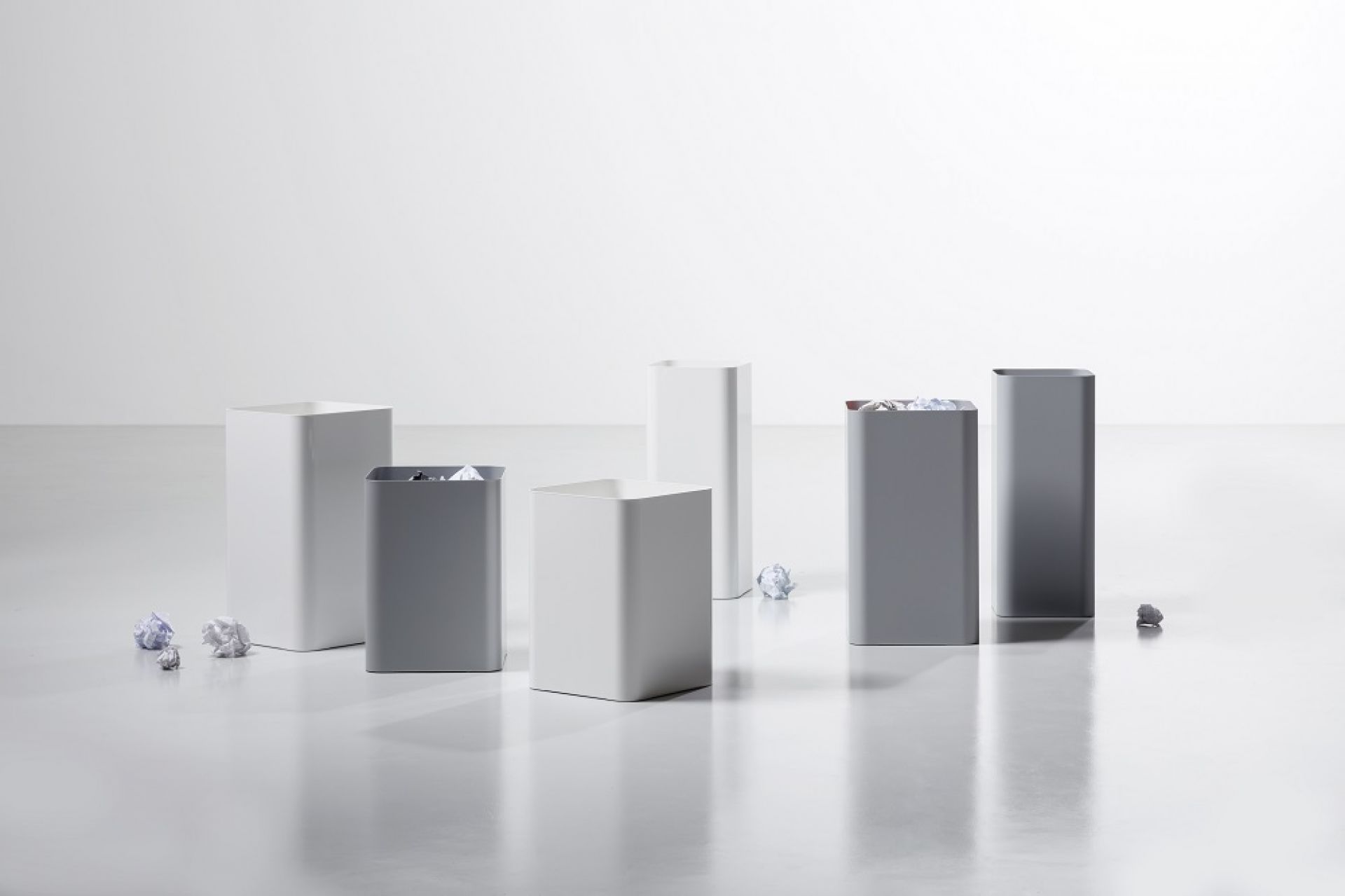 Flow II wastepaper basket Cascando
