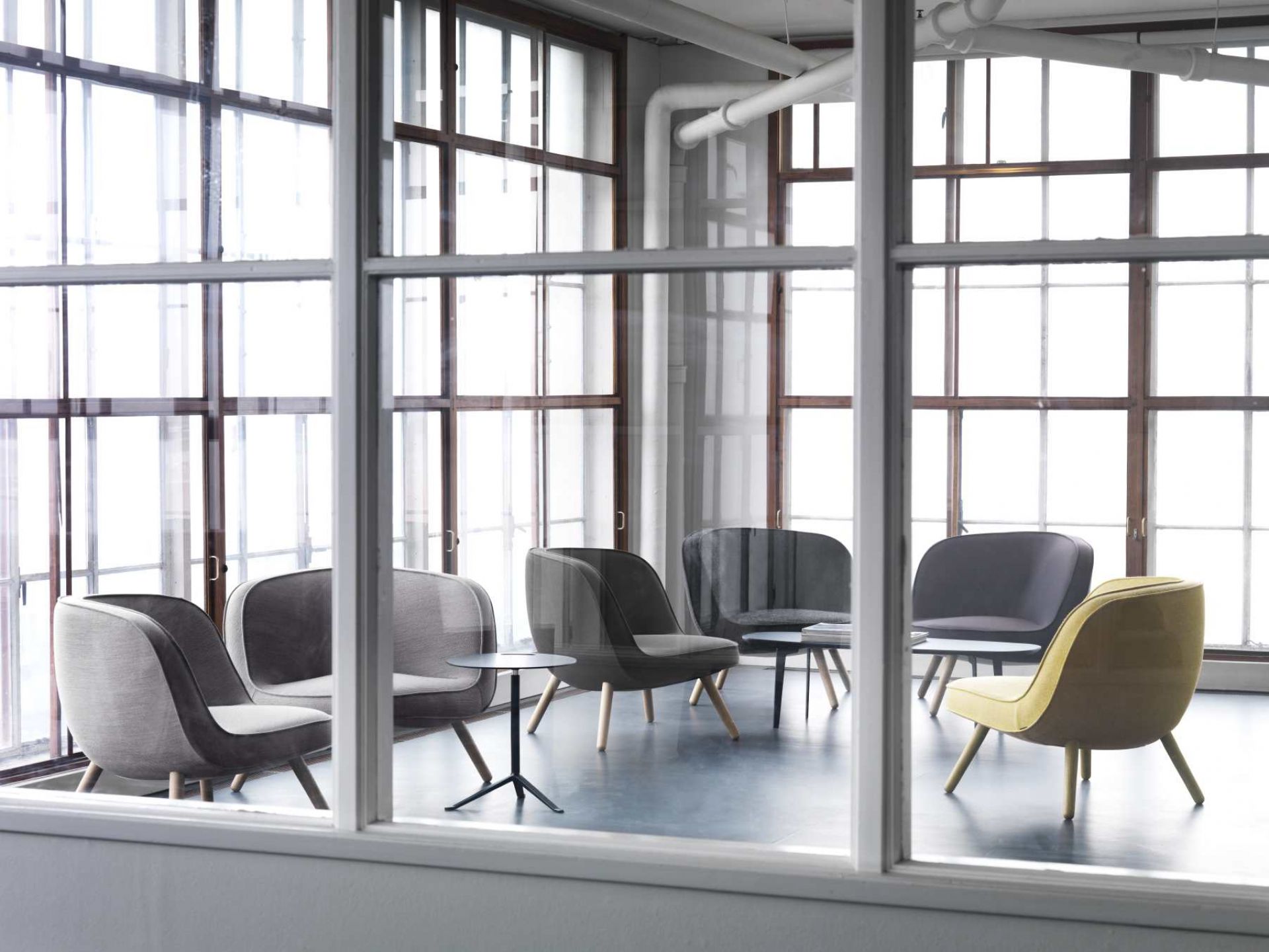 Little Friend Side Table without height Adjustment Fritz Hansen