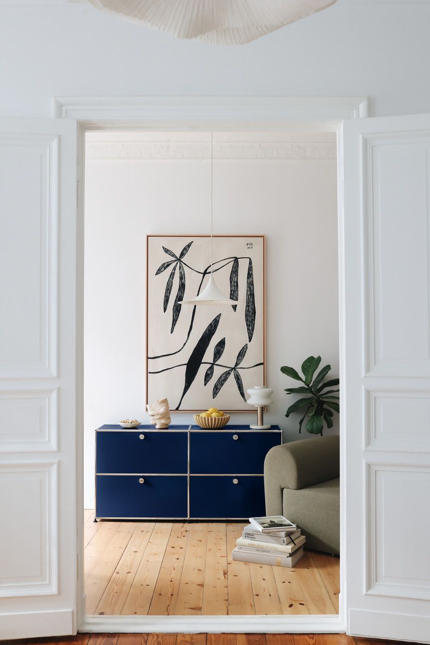 USM Haller Sideboard E2 with 4 folding doors