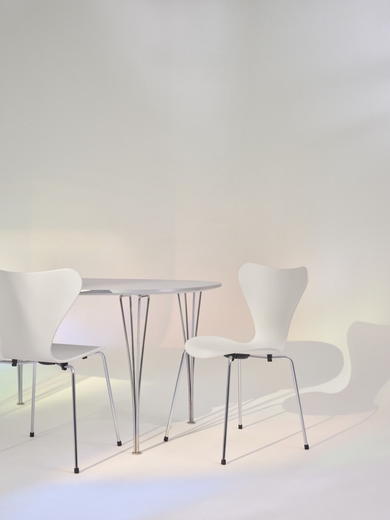 Fritz Hansen Super Elliptical table series