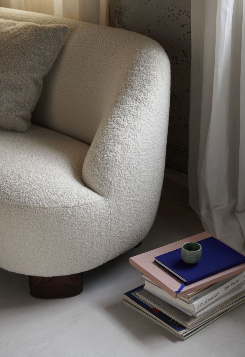 Margas LC3 2-Seater sofa AndTradition 