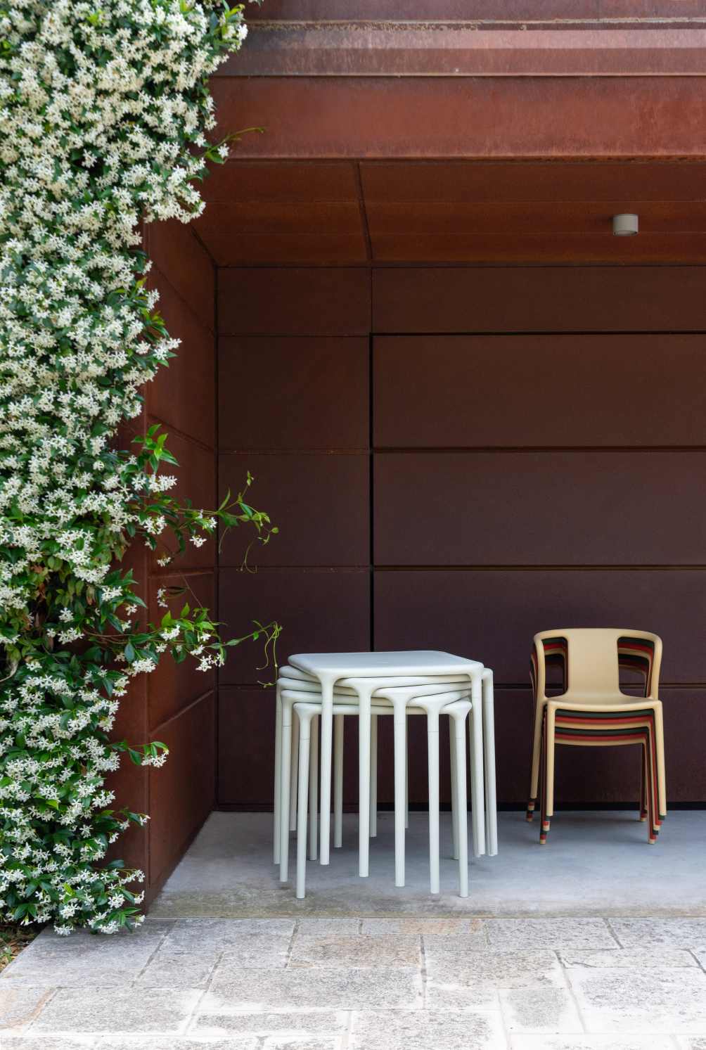 Air Armchair Indoor/Outdoor Chair with Armrests Magis