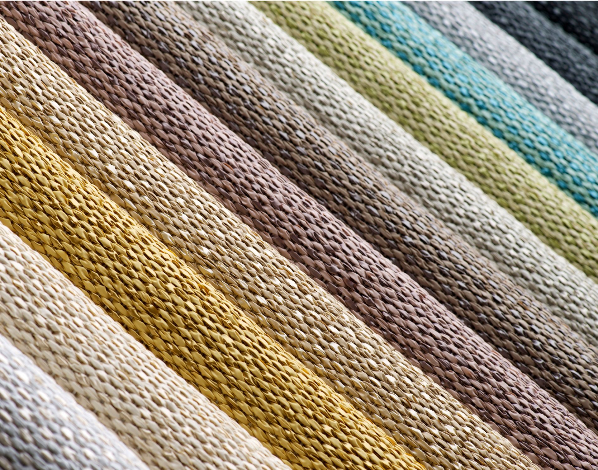 Svea Plastic Carpet 140x220 cm Pappelina