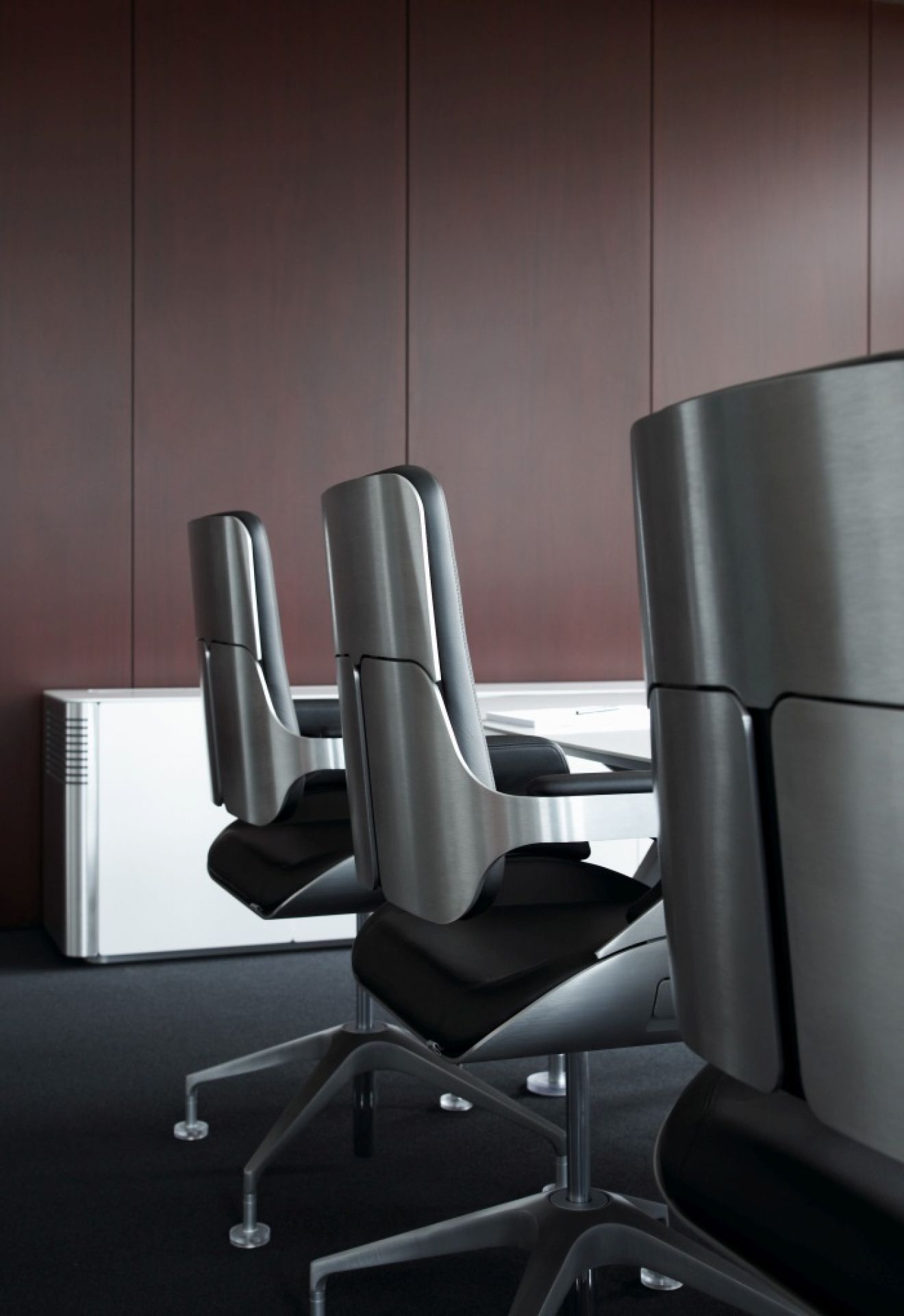 Silver SV10P Office Swivel Chair Medium Height Interstuhl