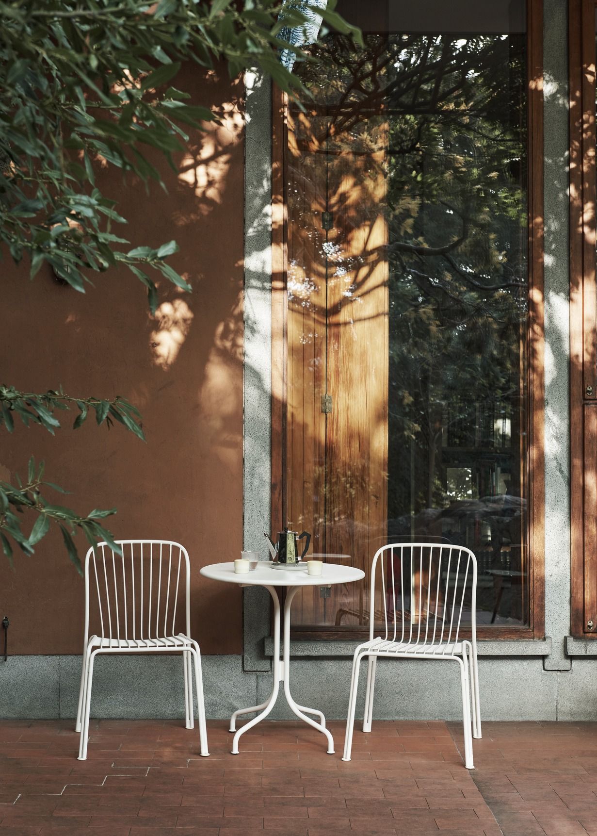 Thorvald SC96 / SC97 Outdoor Café table AndTradition 